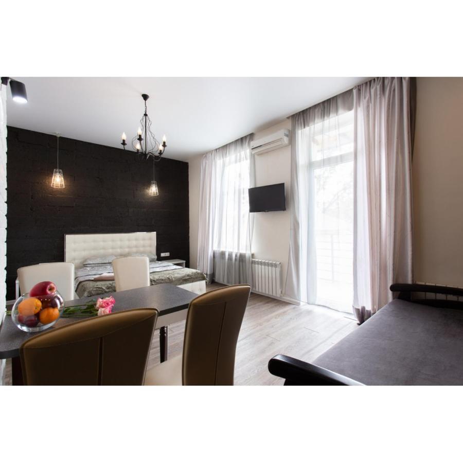 Studio Apartments In The City Center خاركيف المظهر الخارجي الصورة